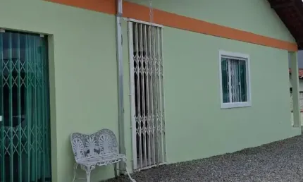 Casa com 3 quartos à venda no Jardim Iririú, Joinville 