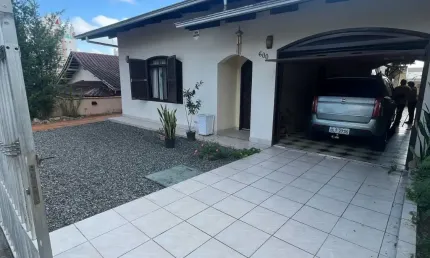 Casa com 4 quartos à venda no Floresta, Joinville 