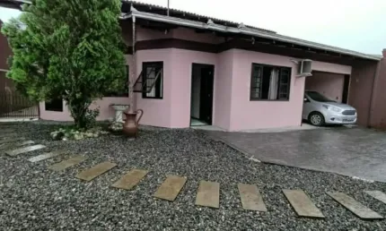 Casa com 3 quartos à venda no João Costa, Joinville 