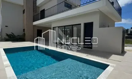 Linda Casa de Alto Padrão pronta para morar em Santa Regina