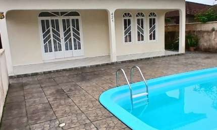 Casa com 4 quartos à venda no Boa Vista, Joinville 