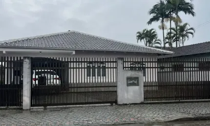 Casa com 3 quartos à venda no Itaum, Joinville 