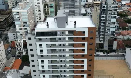 Apartamento com 3 quartos à venda em Meia Praia, Itapema 