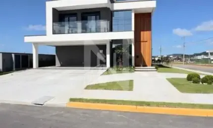 Casa em condomínio fechado com 3 quartos à venda no Santa Regina, Camboriú 