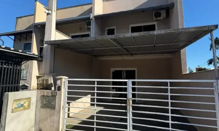 Casa com 2 quartos à venda no Petrópolis, Joinville 