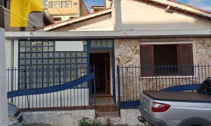 Casa com 5 cômodos para alugar, 200 m² por R$ 3.500/mês - Centro - Bragança Paulista/SP