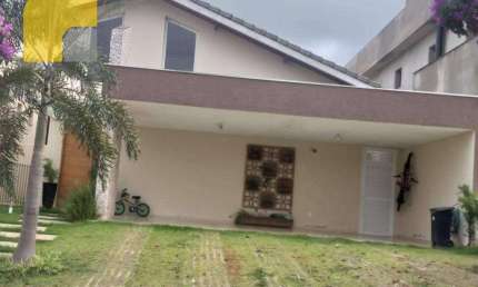 Sobrado com 3 dormitórios à venda, 290 m² por R$ 2.500.000,00 - Condomínio Vale das Águas - Bragança Paulista/SP