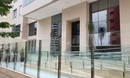 Apartamento para Venda em Joinville, Centro, 4 dormitórios, 4 suítes, 6 banheiros, 3 vagas