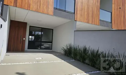 Casa Geminada para Venda em Joinville, Iririú, 3 dormitórios, 2 suítes, 3 banheiros, 2 vagas
