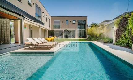 Tamboré 3 (Santana de Parnaíba) - Casa cinematográfica  com 5 suítes-  1.164,82 M²- CONDOMÍNIO TAMBORÉ 3 - Alphaville, Santana de Parnaiba/ SP- Por R$31.000.000,00