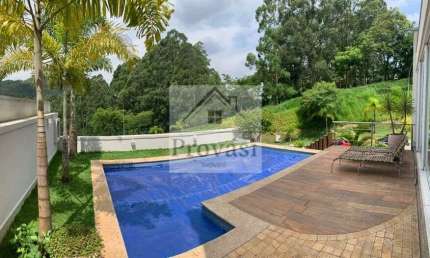 Vila Solaia - Maravilhosa Casa de alto padrão localizada no Residencial Villa Solaia com:* 460m² de área terreno