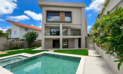 Alphaville Residencial 1 (Barueri) - Magnífica Residência Completa | 4 Suítes | 630m² | Lazer Completo | Residencial 1 | R$  10.900.000,00