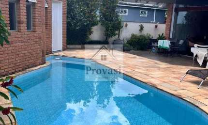 Alphaville Residencial 6 (Santana de Parnaíba) - LINDA CASA 3 Suítes - 420m² - Residencial 6 - R$ 2.200.000,00