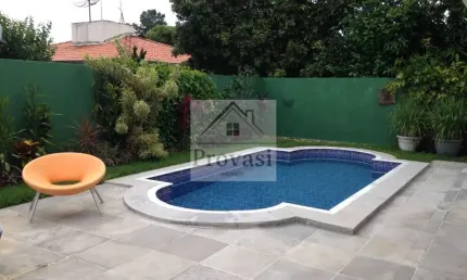 Alphaville Residencial 3 (Santana de Parnaíba) - Oportunidade - Casa no Residencial 3 - 4 dormitórios com Piscina