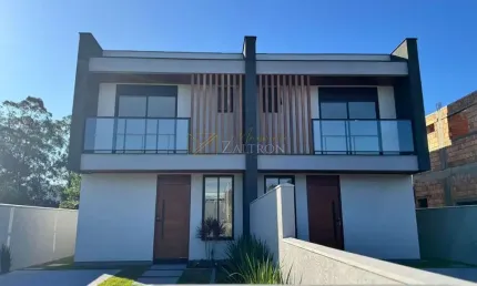 Sobrado Financiável 3 quartos sendo uma suíte no bairro Rio Vermelho