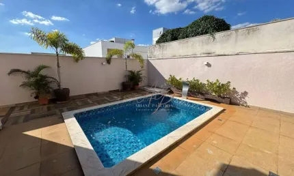Casa com 4 dormitórios, sendo 2 suítes, piscina à venda, 209 m² por R$ 1.250.000 - Condomínio Villagio Milano