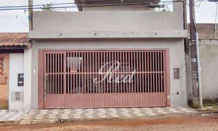 Casa com 3 quartos à venda na Rua Roque Heroles, 382, Caxangá, Suzano
