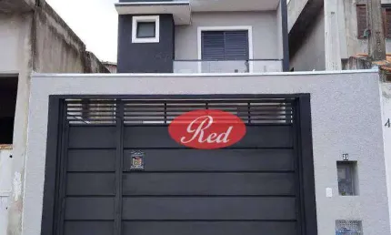 Sobrado Novo | 3 Dormitórios (1 Suíte c/ Closet e Sacada) | Amplo Quintal | Jardim Cambuci – Mogi das Cruzes