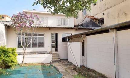 Casa a Venda, 4 dorms, 3 vagas no Jardim Monte Azul
