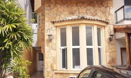 Casa de Condomínio a Venda, 4 dorms, 3 vagas no Morumbi Sul.
