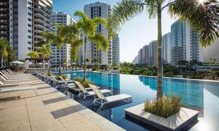 Apartamento de alto Luxo de 3 suítes mais dependência completa