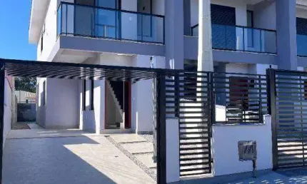 Sobrado com 3 dormitórios à venda, 116 m² por R$ 549.000,00 - Sertão do Maruim - São José/SC