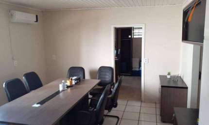 Casa comercial/residencial com 300m² por R$ 1.200.000,00