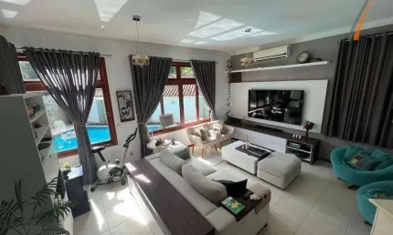 Casa com 3 dormitórios à venda, 205 m² por R$ 1.990.000,00 - Pantanal - Florianópolis/SC