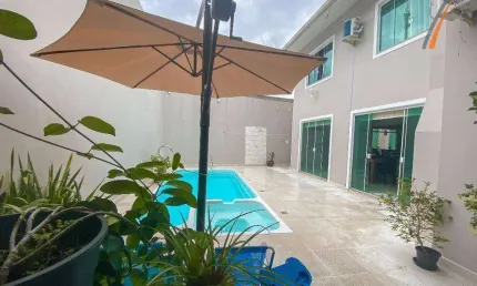 Casa com 4 dormitórios à venda, 239 m² por R$ 1.540.000,00 - Estreito - Florianópolis/SC