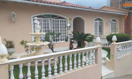 Casa com 4 dormitórios à venda, 200 m² por R$ 850.000,00 - Barreiros - São José/SC