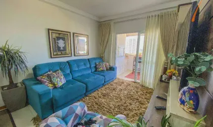 Apartamento com 3 dormitórios à venda, 91 m² por R$ 685.000,00 - Barreiros - São José/SC