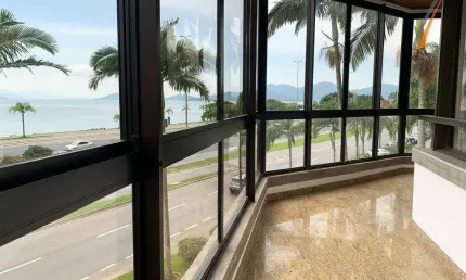 Um convite constante para relaxar, fazer caminhadas e exercícios à beira-mar!