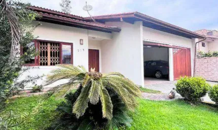 Casa com 3 dormitórios à venda, 160 m² por R$ 850.000,00 - Fazenda Santo Antônio - São José/SC
