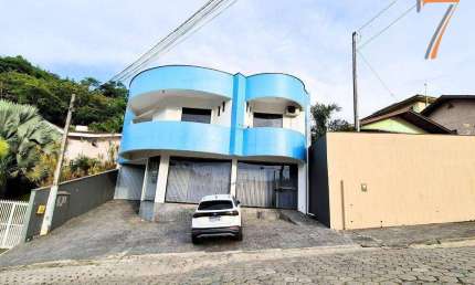 Casa com 3 dormitórios à venda, 430 m² por R$ 900.000,00 - Badenfurt - Blumenau/SC