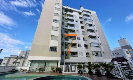 Apartamento com 2 dormitórios à venda, 68 m² por R$ 870.000,00 - Abraão - Florianópolis/SC