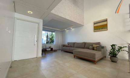 Casa com 3 dormitórios à venda, 317 m² por R$ 2.500.000,00 - Coqueiros - Florianópolis/SC