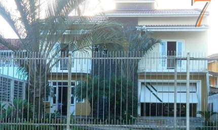 Casa com 3 dormitórios para alugar, 160 m² por R$ 12.093,00/mês - Jardim Aquarius - Palhoça/SC