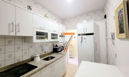 Apartamento com 2 dormitórios à venda, 46 m² por R$ 430.000,00 - Centro - Florianópolis/SC