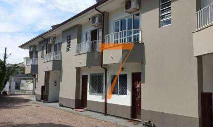 Sobrado com 3 dormitórios à venda, 111 m² por R$ 600.000 - Cidade Universitária Pedra Branca - Palhoça/SC