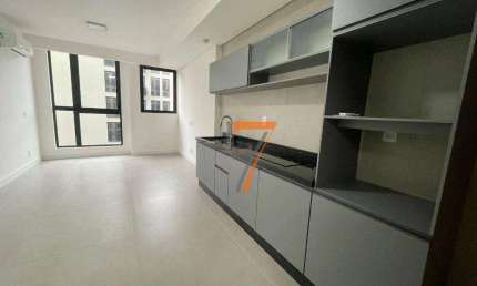 Studio com 1 dormitório para alugar, 32 m² por R$ 3.482,01/mês - Trindade - Florianópolis/SC