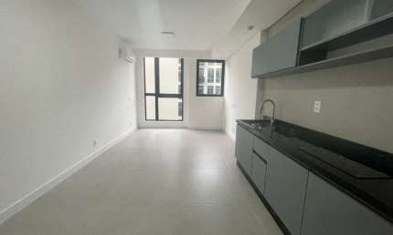 Studio com 1 dormitório para alugar, 32 m² por R$ 3.482,01/mês - Trindade - Florianópolis/SC