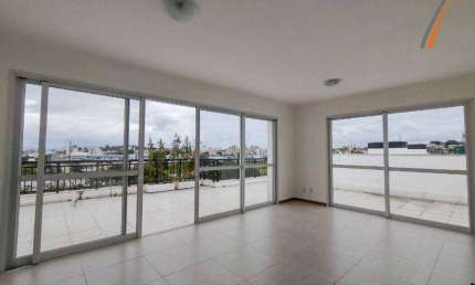 Cobertura com 3 dormitórios para alugar, 190 m² por R$ 9.221,33/mês - Abraão - Florianópolis/SC