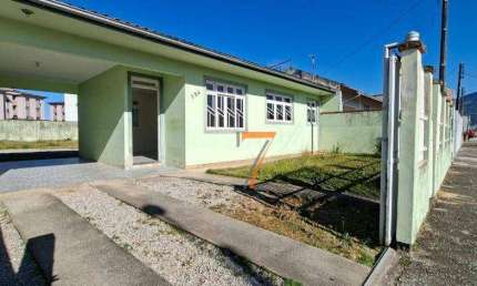 Casa com 2 dormitórios para alugar, 120 m² por R$ 3.176,01/mês - Centro - Biguaçu/SC
