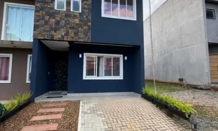 Sobrado para venda em curitiba, alto boqueirão, 3 dormitórios, 1 suíte, 2 banheiros