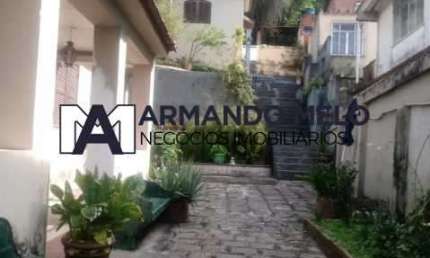Casa com 9 quartos à venda na Rua Parintins, Praça Seca, Rio de Janeiro, 460 m2 por R$ 830.000