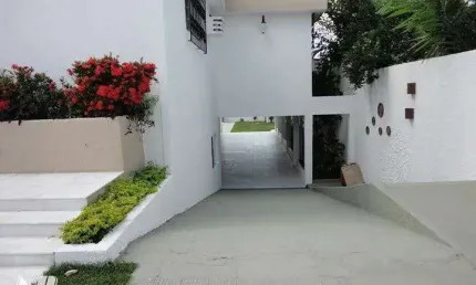 Casa espetacular em lagoa nova - com 950m² - 9quartos - 10vagas