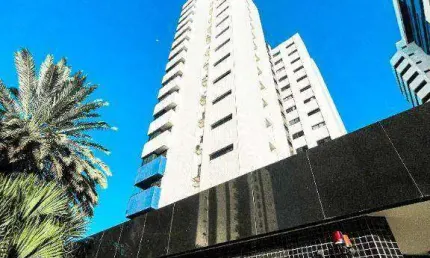 Apartamento com 328m² em Lagoa Nova - 5suites - 3Vagas cobertas - andar alto