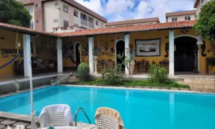 Casa com 1000m² de área total em capim macio - 5suites 7vagas de garagem