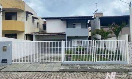 Casa duplex em Nova Parnamirim, 210m², 4suites, 2vagas