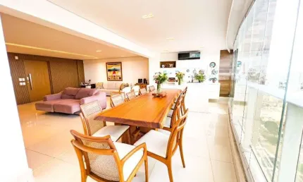 Apartamento com  220m² - 3suites - 4vagas - andar alto